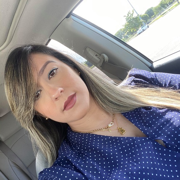 sharonliz_romn
